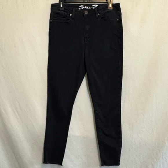 Seven7 Denim - B-249 Seven7 Midnight Black Mid Rise Skinny Cropped Denim‎ Jeans Size 12